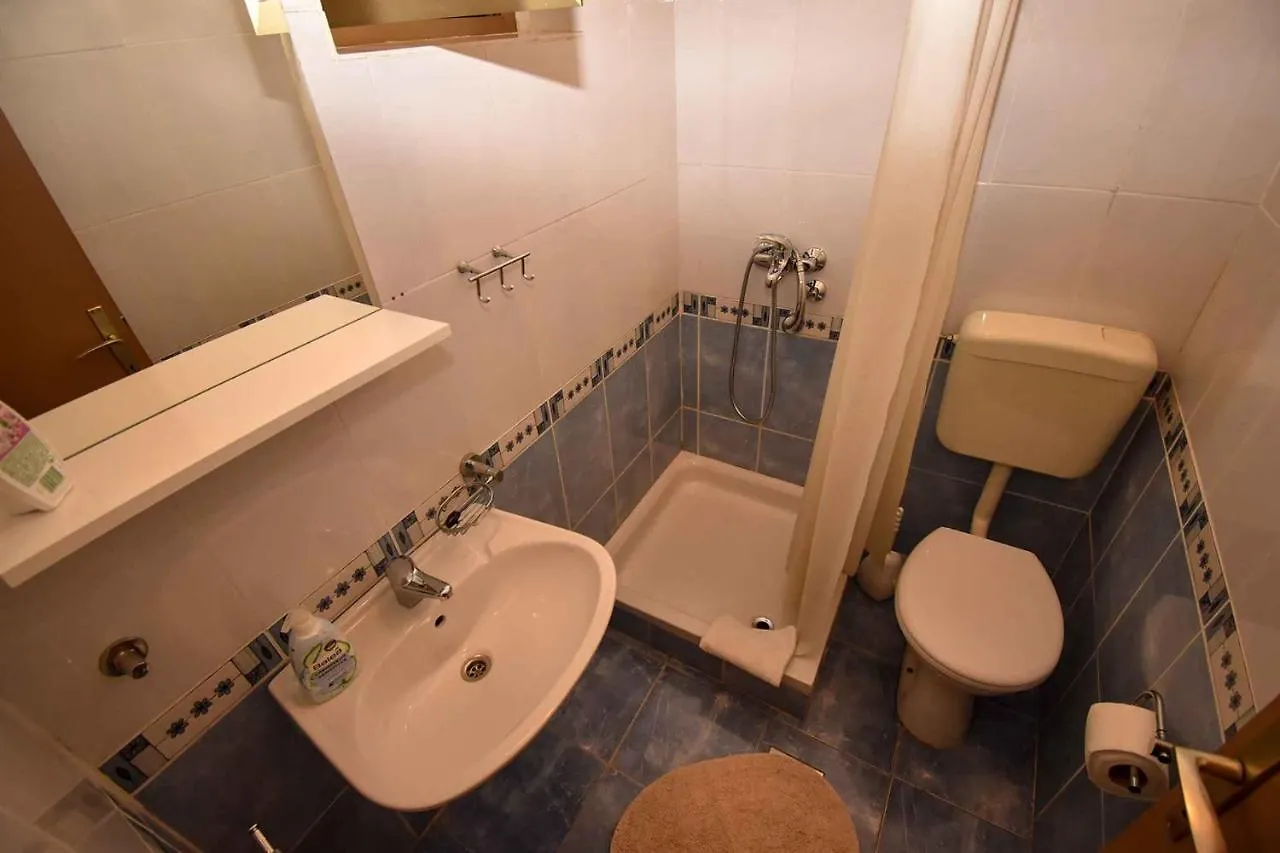 Apartments In Palit - Insel Rab 17812